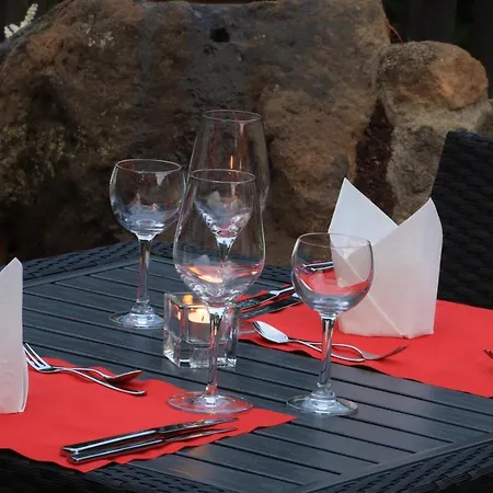 Waldhaeusel מלון 3*