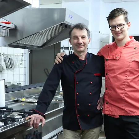 Waldhaeusel באד שאנדאו